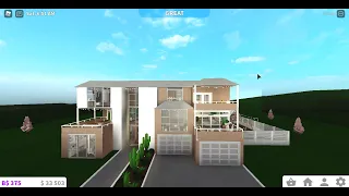 Boho mansion in Bloxburg!