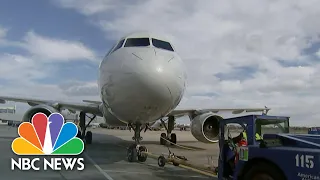 How To Rebook Holiday Travel As Covid Cases Across U.S. Rise | NBC News NOW