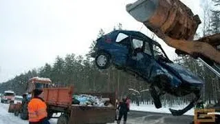 Подборка Аварий на Дорогах России 2013 Russian road rage and crash compilations 18+