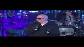 Pitbull - New Year's Eve NYC Times Square 2012 (HD) [Version #2]