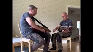 Brudkronan av Anders Mattsson med Anders Mattsson och Torbjörn Näsbom på nyckelharpa.