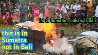pembakaran jenazah paling ekstrim di Sumatera part 2 @rtvonet8 #tradisi_leluhur