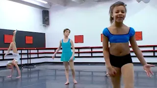 Dance Moms-"BROOKE STRUGGLES WITH HIP PAIN DURING REHEARSAL"(S1E3 Flashback)