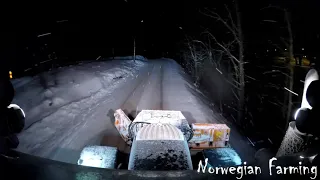 SNOW PLOWING AT NIGHT IN NORWAY WITH FENDT 720!!