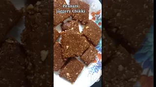 Peanuts Jaggery Chikki | Healthy snack for kids #shorts #youtubeshorts @poojaskitchenmarathi