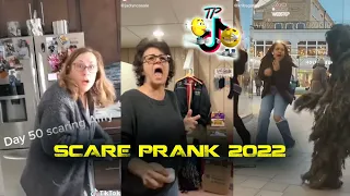 Ultimate scare pranks 2022 😂👍 Best compilation of scare cam #78