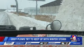 Fast and heavy snowfall challenges UDOT plows to keep roads clear (6 p.m.)