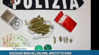 SPacciavano droga nell'area bimbi, arrestati 3 minorenni