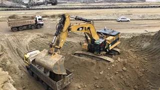 Caterpillar 385C Excavator Loading Trucks - Sotiriadis/Labrianidis Mining