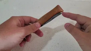 How to open a stuck Opinel Knife