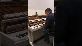 Pianino Fazer (1986) przed i po strojeniu