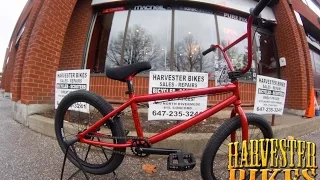 2014 Subrosa Salvador Red Unboxing @ Harvester Bikes