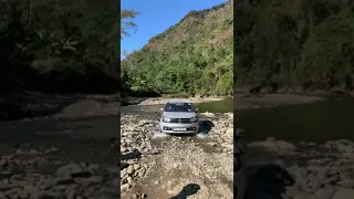 Ignis crossing river @mizoram