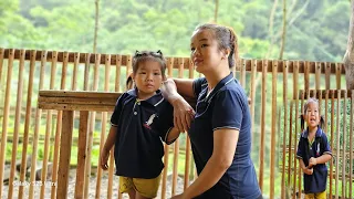 Take wood to make a play area for children and design a table for mother and child