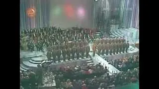 Хлеба налево, хлеба направо. Поёт Геннадий Белов. Gennady Belov is singing Shumiat khleba