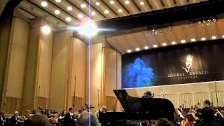 JUROWSKI LONDON Phil Prokofiev ANIKA VAVIC2)