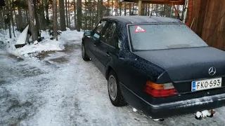 Mercedes-Benz 250D W124 cold start