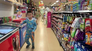 Supermarket dance