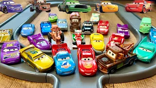 Looking for Lightning McQueen Cars: Lightning McQueen, Tow Mater, Sally, Finn McMissile, Francesco