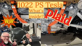 1020 PS Tesla Plaid, what’s inside? Yoke Lenkrad im Kreisverkehr ;-) Dragmodus