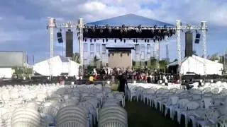 Celine Dion rehearses at Jamaica Jazz and Blues 2012 (short clip)