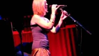 Cara Dillon performing in New York City 9/28/09