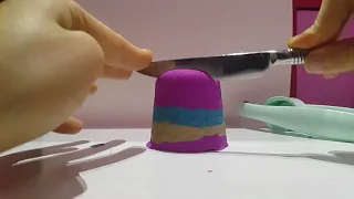 Kinetic sand tower