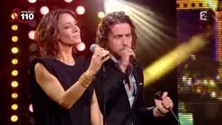 Julien Doré et Virginie Guilhaume "L-O-V-E" La télé chante pour le Sidaction 05/04/2014