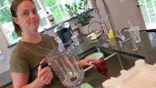 Unboxing the KitchenAid K400 Blender by Naomi Sahlstrom