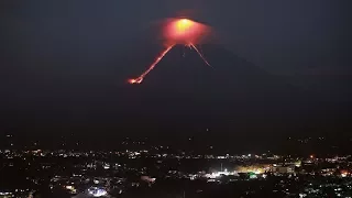 Erupting volcano forces 34,000 to flee Philippine villages