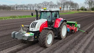 Zomergerst zaaien met Amazone D9 3000. Landbouwbedrijf  Boels Vlagtwedde.