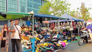 Walking Tour! Phnom Penh Cambodia Amazing seller selling Clothes, Bags, Shoes,Food On The roadside!