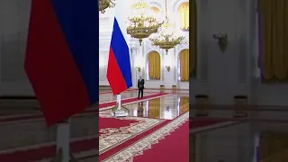 Putin Welcomes China's Xi to Kremlin During Moscow Visit