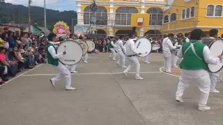 Quetzales Latín Band