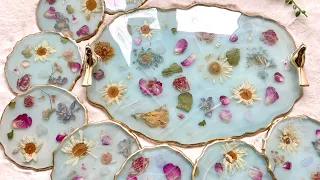 Casting Full Flowers in a Resin Tray and Coaster Set