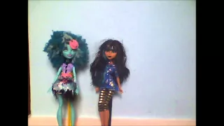 bad (torelai) Blood monster high