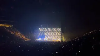 Stromae - Papaoutai (live Québec City) 11/12/22