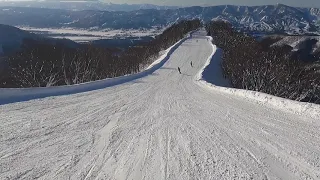 2021/2/19 野沢温泉スキー場  野沢に来たら必ず滑りたい絶景のスカイラインコースを山頂から一番下まで、かっ飛ばしてみました。