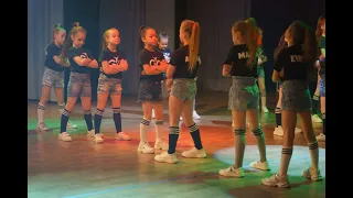 " Девочки рулят"_Dance party