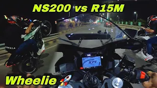 NS200 (BS4) vs R15M | BAJAJ vs YAMAHA | Street Race & Close Calls 🔥