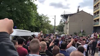 Quand des ultras messins chantent un chant lensois en signe de soutien ! (FCM - RCL 01/09/18)