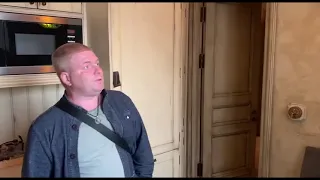 Разоренную квартиру Дмитрия Марьянова сняли на видео- «Всё обшарпанное» (источник видео-МК)