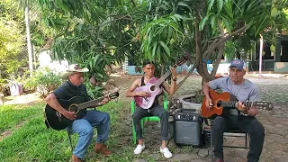 Me bebí tu recuerdo y Ya viene amaneciendo-Con requinto y guitarra