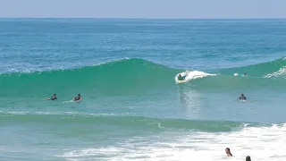 T-Street is PUMPING for Finless SURF OFF at Blackball