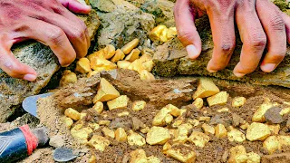It's amazing! Digging a Million $$ of Treasure worth from Gold Nuggets at Mountain, Mining Exciting.
