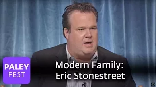 Modern Family - Eric Stonestreet on Playing a Gay Parent