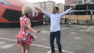Парень И Девушка Танцуют Очень Красиво В Дагестане 2018 ALISHKA AZARINA Чеченская Песня Любовь