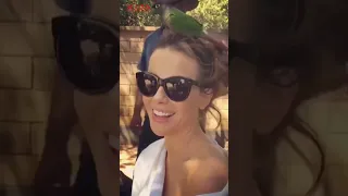 Kate Beckinsale - in the parrot park