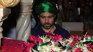 Emran Hashmi Visits Haji Ali Dargah For EK thi Daayan