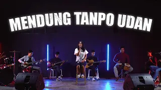 Mendung Tanpo Udan | Cover by Coklat Pastel ( Music Video in 4K )